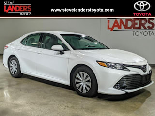 2018 Toyota Camry 4T1B11HK1JU608746 2018 Toyota Camry