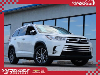 2018 Toyota Highlander XLE 5TDJZRFH7JS894735 2018 Toyota Highlander XLE