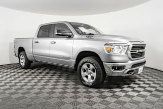 2020 Ram Pickup 1500 1C6SRFMT5LN125242 2020 Ram Pickup 1500