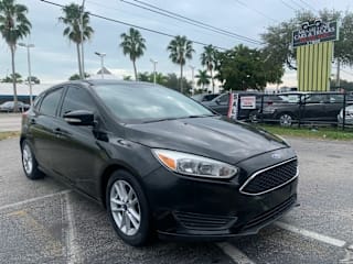 2016 Ford Focus SE 1FADP3K23GL290603 2016 Ford Focus SE