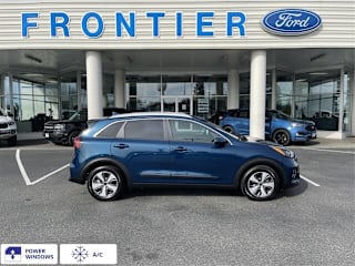2020 Kia Niro LX KNDCB3LC3L5361695 2020 Kia Niro LX