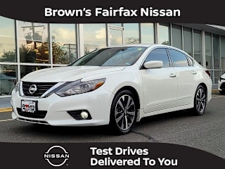 2017 Nissan Altima 2.5 SR 1N4AL3AP8HC127796 2017 Nissan Altima 2.5 SR