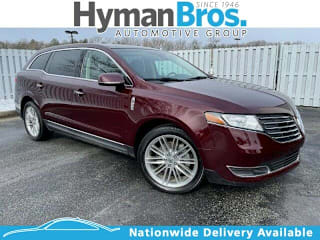 2017 Lincoln MKT Elite 2LMHJ5AT7HBL00781 2017 Lincoln MKT Elite