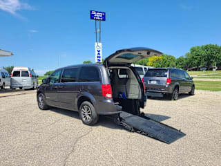 2017 Dodge Grand Caravan SXT 2C4RDGCG8HR546222 2017 Dodge Grand Caravan SXT