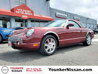 2004 Ford Thunderbird Deluxe 1FAHP60A74Y105674 2004 Ford Thunderbird Deluxe