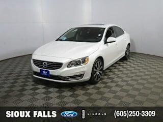 2016 Volvo S60 T5 Inscription Platinum LYV612TM1GB088264 2016 Volvo S60 T5 Inscription Platinum