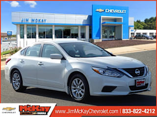2017 Nissan Altima 1N4AL3AP8HC141147 2017 Nissan Altima
