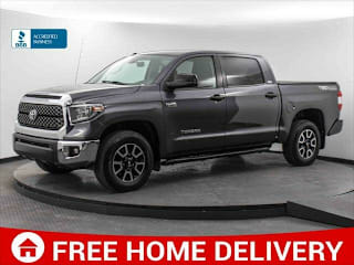 2018 Toyota Tundra SR5 5TFDW5F19JX761065 2018 Toyota Tundra SR5