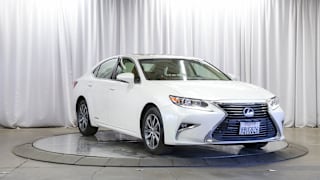 2016 Lexus ES 300h Base JTHBW1GG7G2113831 2016 Lexus ES 300h Base