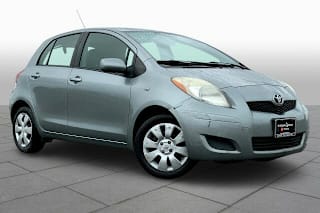 2011 Toyota Yaris Base JTDKT4K31B5332498 2011 Toyota Yaris Base