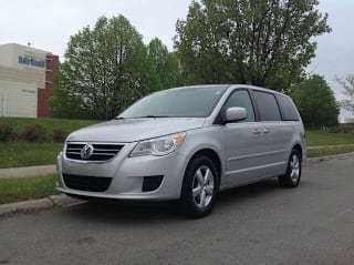 2010 Volkswagen Routan SE 2V4RW3D19AR209275 2010 Volkswagen Routan SE