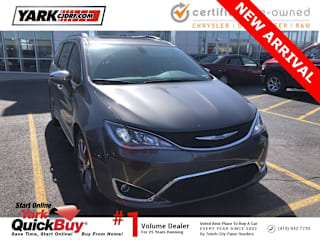 2018 Chrysler Pacifica Limited 2C4RC1GG1JR198330 2018 Chrysler Pacifica Limited