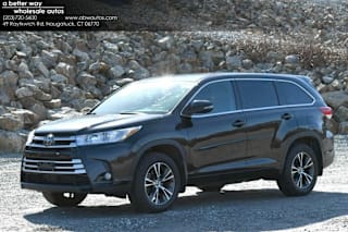 2018 Toyota Highlander LE 5TDBZRFH0JS838365 2018 Toyota Highlander LE