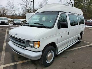 1999 Ford E-250 1FTPE2424XHC08546 1999 Ford E-250