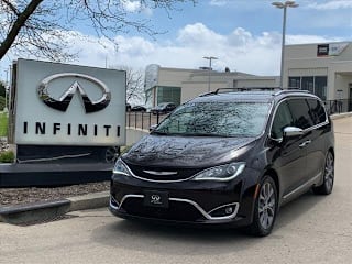 2017 Chrysler Pacifica Limited 2C4RC1GG1HR655972 2017 Chrysler Pacifica Limited