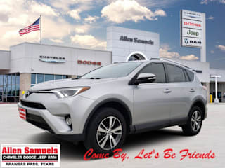 2018 Toyota RAV4 2T3WFREV8JW502415 2018 Toyota RAV4
