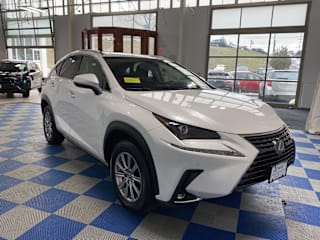 2018 Lexus NX 300 Base JTJBARBZXJ2177261 2018 Lexus NX 300 Base