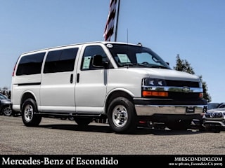 2016 Chevrolet Express Passenger LT 2500 1GBWGFFG0G1235133 2016 Chevrolet Express Passenger LT 2500