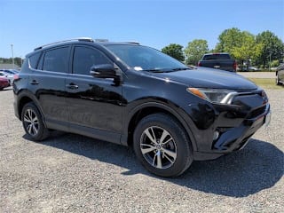 2018 Toyota RAV4 XLE 2T3RFREV7JW781806 2018 Toyota RAV4 XLE