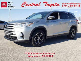 2019 Toyota Highlander LE 5TDZARFH5KS054271 2019 Toyota Highlander LE