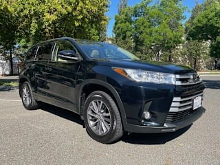 2017 Toyota Highlander XLE 5TDKZRFH0HS519980 2017 Toyota Highlander XLE