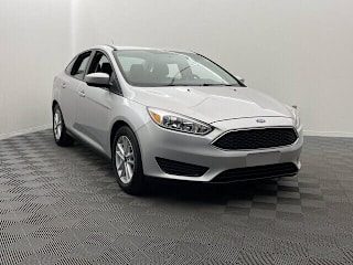 2018 Ford Focus SE 1FADP3FE8JL319413 2018 Ford Focus SE