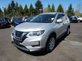2017 Nissan Rogue S KNMAT2MV7HP597230 2017 Nissan Rogue S