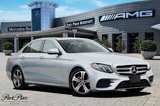 2018 Mercedes-Benz E-Class E 300 WDDZF4JB4JA390924 2018 Mercedes-Benz E-Class E 300