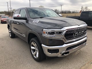 2019 Ram Pickup 1500 1C6SRFHT2KN670503 2019 Ram Pickup 1500