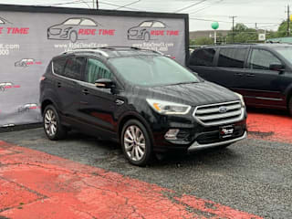 2017 Ford Escape Titanium 1FMCU0J91HUD40711 2017 Ford Escape Titanium