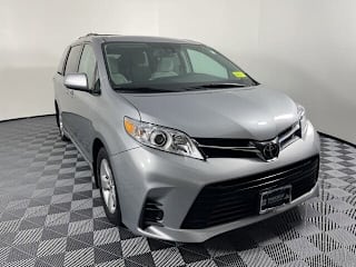2018 Toyota Sienna LE 8-Passenger 5TDKZ3DC3JS936097 2018 Toyota Sienna LE 8-Passenger
