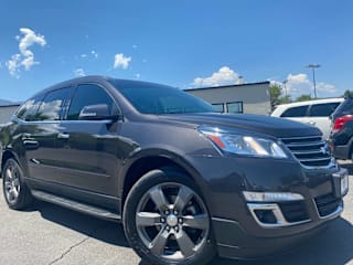 2017 Chevrolet Traverse LT 1GNKVHKD5HJ311736 2017 Chevrolet Traverse LT