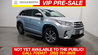 2018 Toyota Highlander XLE 5TDJZRFH2JS561987 2018 Toyota Highlander XLE