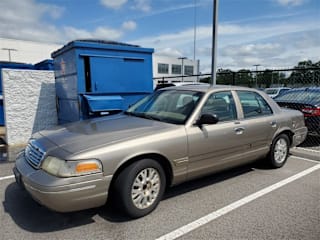 2004 Ford Crown Victoria LX 2FAFP74W14X180440 2004 Ford Crown Victoria LX