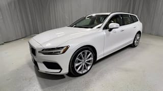 2020 Volvo V60 T5 Momentum YV1102EK7L2373114 2020 Volvo V60 T5 Momentum