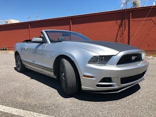 2014 Ford Mustang V6 Premium 1ZVBP8EM2E5317204 2014 Ford Mustang V6 Premium