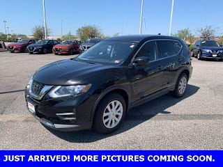 2018 Nissan Rogue S KNMAT2MT7JP513606 2018 Nissan Rogue S