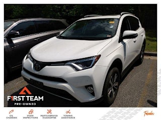 2018 Toyota RAV4 XLE JTMWFREV5JJ194652 2018 Toyota RAV4 XLE