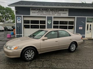 2001 Toyota Camry LE 4T1BG22K01U055830 2001 Toyota Camry LE