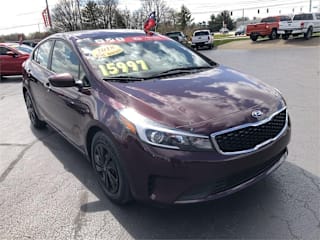 2018 Kia Forte 3KPFK4A74JE282594 2018 Kia Forte