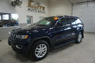 2017 Jeep Grand Cherokee Laredo 1C4RJFAG0HC831818 2017 Jeep Grand Cherokee Laredo