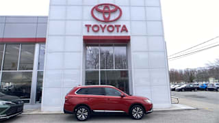 2019 Mitsubishi Outlander SEL JA4AZ3A38KZ026620 2019 Mitsubishi Outlander SEL