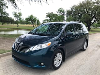 2012 Toyota Sienna XLE 8-Passenger 5TDYK3DC1CS220168 2012 Toyota Sienna XLE 8-Passenger