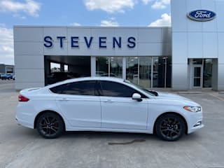 2018 Ford Fusion S 3FA6P0G75JR256733 2018 Ford Fusion S