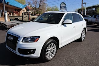 2010 Audi Q5 3.2 quattro Premium Plus WA1LKAFP0AA018022 2010 Audi Q5 3.2 quattro Premium Plus