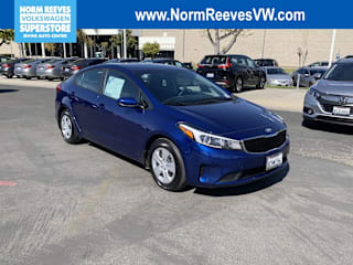 2018 Kia Forte LX 3KPFK4A74JE239700 2018 Kia Forte LX