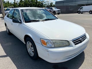 2001 Toyota Camry LE 4T1BG22K31U819881 2001 Toyota Camry LE
