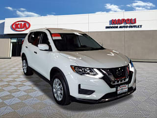 2017 Nissan Rogue S KNMAT2MV5HP592821 2017 Nissan Rogue S