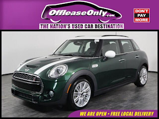 2018 MINI Hardtop 4 Door WMWXU3C52J2F50821 2018 MINI Hardtop 4 Door