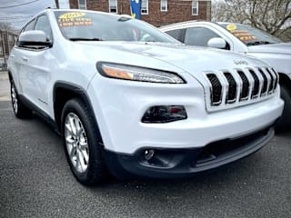 2014 Jeep Cherokee 1C4PJLCB9EW305592 2014 Jeep Cherokee